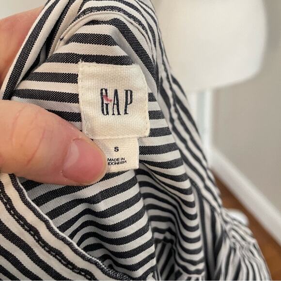 GAP Wrap Tie Belt Shirt Dress with Pockets - Picture 6 of 7